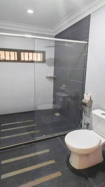 Semi-Detached House for Sale in Klang (Selangor) - HS Ong - Bathroom - PropertyGuru.com.my