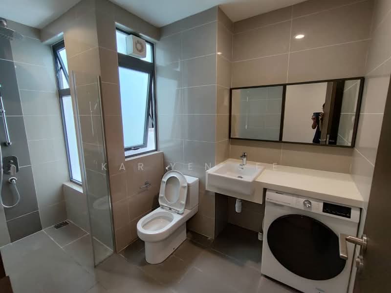 Service Residence for Rent at Seventeen Mall & Residences (Biji Living) - Kar Yen See - Bathroom - PropertyGuru.com.my