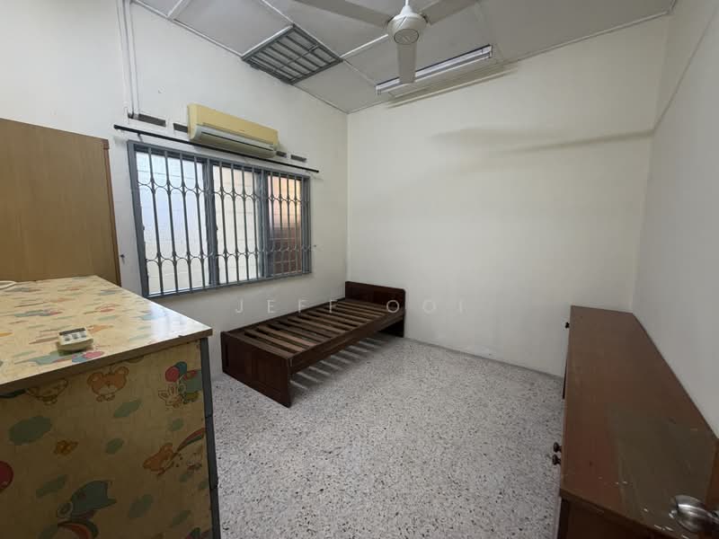 Rumah Teres 1 Tingkat untuk Disewa di Skudai (Johor) - Jeff Ooi - Bedroom - PropertyGuru.com.my