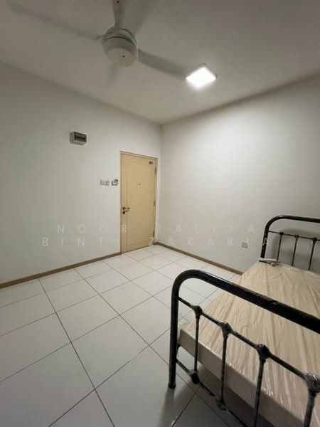 Servis Apartment untuk Disewa di Vista Alam - Noor Zalifa Binti Zakaria - Bedroom - PropertyGuru.com.my