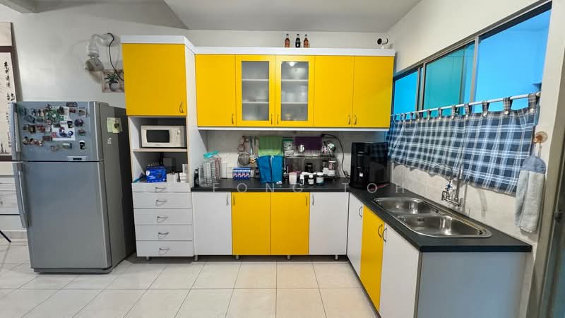 1.5-storey Terraced House for Sale in Taman Gaya (Ulu Tiram) - Ee Fong Toh - PropertyGuru.com.my