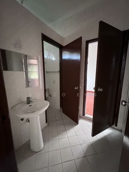 Semi-Detached House for Sale in Perling (Johor) - Bosco Eng - Bathroom - PropertyGuru.com.my