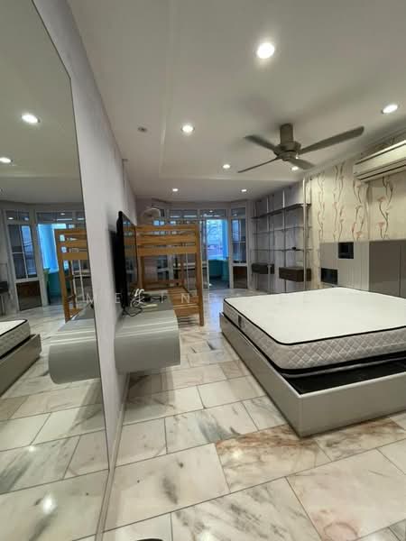 Rumah Teres 2 Tingkat untuk Disewa di Taman Johor Jaya (Johor Bahru) - Melinda Ee - Bedroom - PropertyGuru.com.my