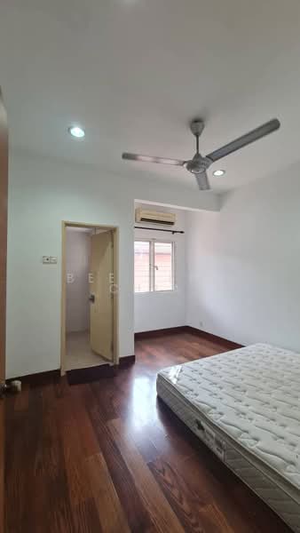Rumah Teres 2 Tingkat untuk Dijual di Kota Kemuning (Shah Alam) - Bee Seng Chia - Bedroom - PropertyGuru.com.my