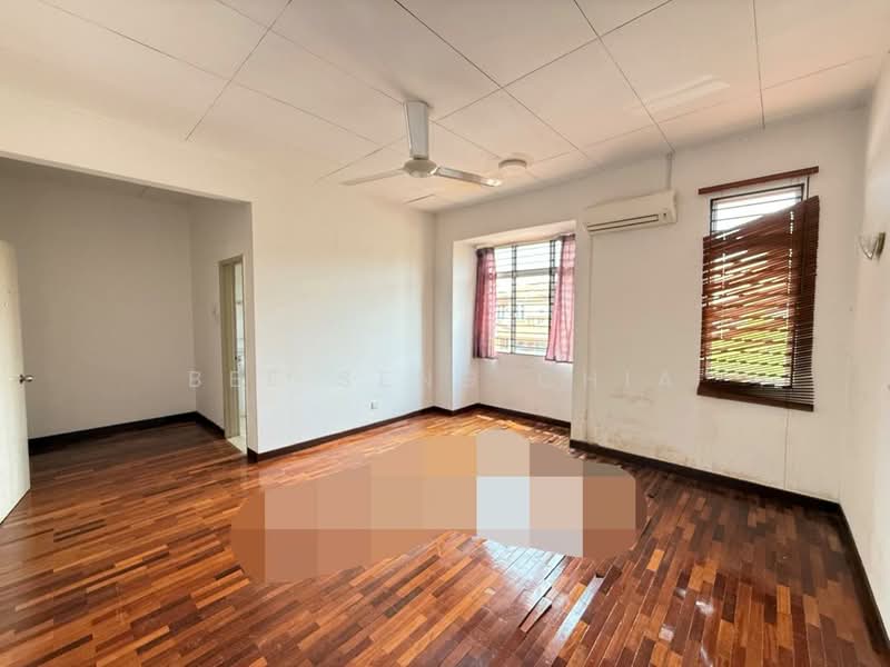 Rumah Teres 2-Tingkat untuk Dijual di Kota Kemuning (Shah Alam) - Adam Chia - Living Room - PropertyGuru.com.my
