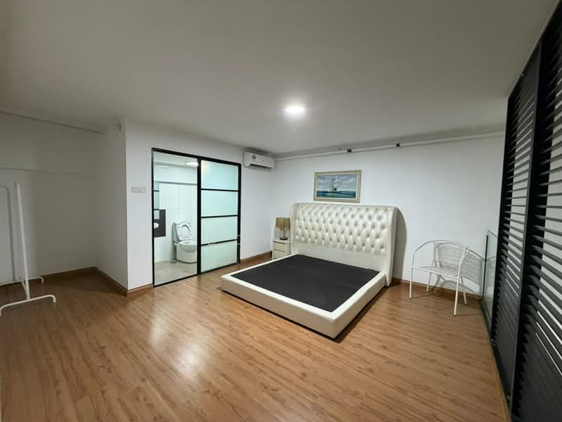 Service Residence for Sale at SOHO @ Empire City - Eddy Lee - Bedroom - PropertyGuru.com.my