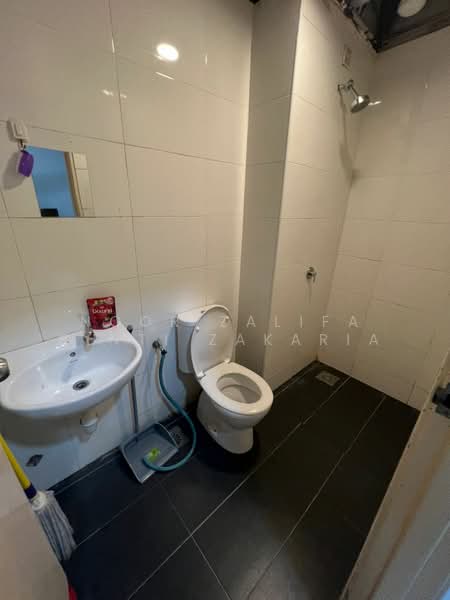 Service Residence for Rent at Vista Alam - Noor Zalifa Binti Zakaria - Bathroom - PropertyGuru.com.my