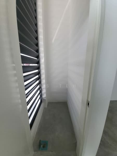 Shop for Rent in Eco Grandeur (Puncak Alam) - Ms Teh - Interior - PropertyGuru.com.my