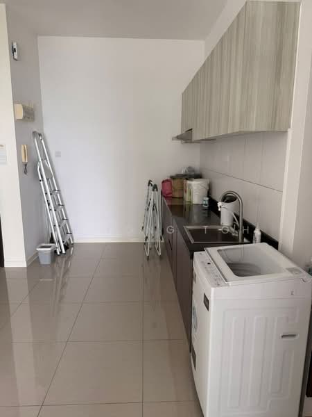 Service Residence for Sale at Molek Regency - Ee Fong Toh - Kitchen - PropertyGuru.com.my