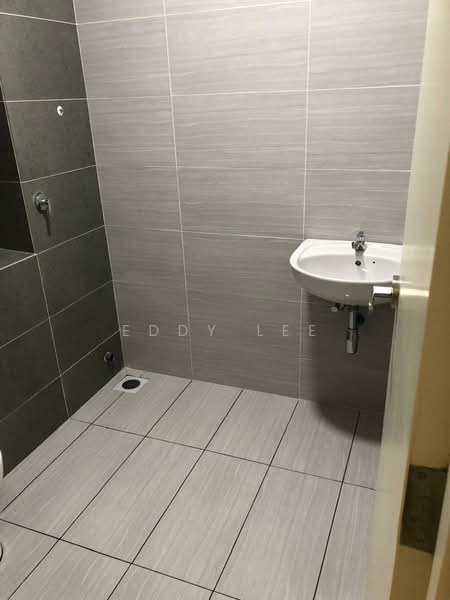 Rumah Teres 2 Tingkat untuk Dijual di Sunsuria City (Dengkil) - Eddy Lee - Bathroom - PropertyGuru.com.my