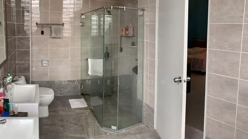 Semi-Detached House for Sale in Taman Pulai Bayu (Skudai) - Daniel Yong - Bathroom - PropertyGuru.com.my