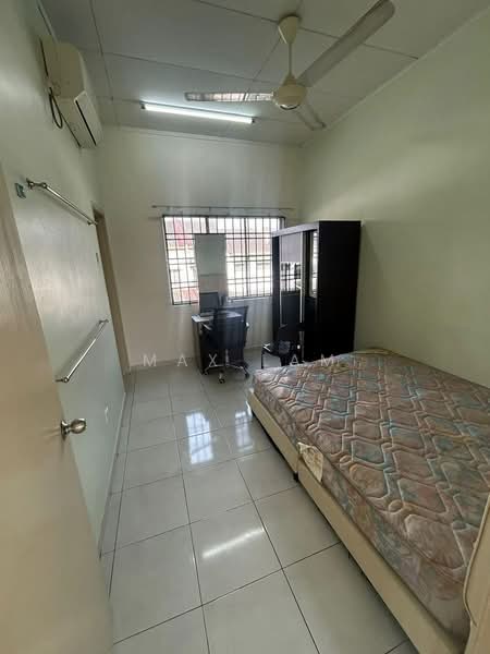 1.5-storey Terraced House for Sale in Bandar Seri Alam (Masai) - Max Lam - PropertyGuru.com.my