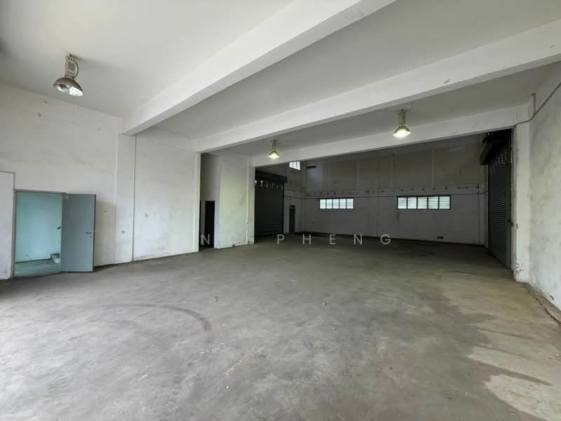 Kilang untuk Disewa di Taman Teknologi Cheng (Cheng) - Vinc Pheng - Interior - PropertyGuru.com.my