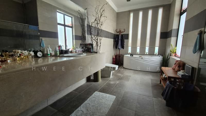 Bungalow for Sale in Taman Gembira (Klang) - Hwee Chong Shai - Bathroom - PropertyGuru.com.my