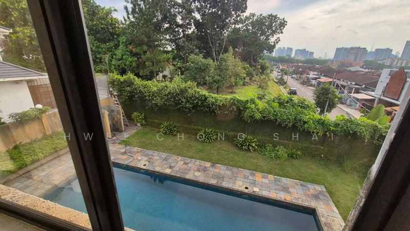 Bungalow for Sale in Taman Gembira (Klang) - Hwee Chong Shai - Garden - PropertyGuru.com.my