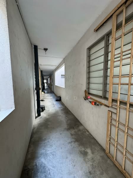Apartment for Sale at Pinang Court 2 - Aswad . - Corridor - PropertyGuru.com.my