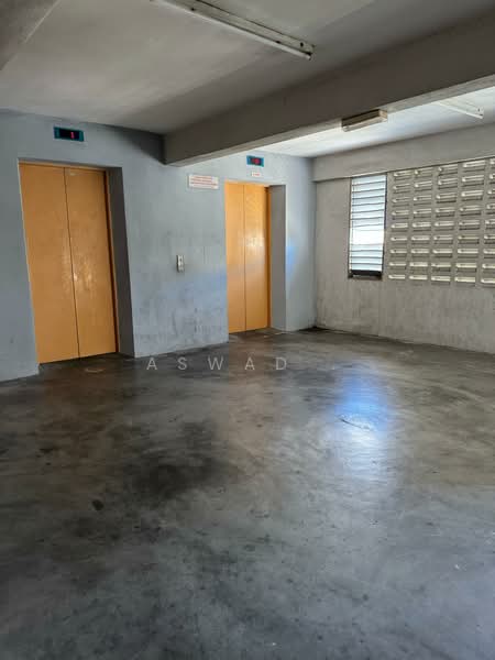 Apartment for Sale at Pinang Court 2 - Aswad . - Corridor - PropertyGuru.com.my