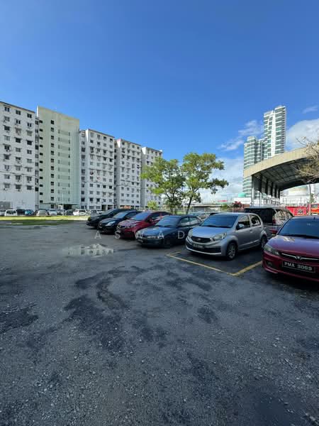 Apartment for Sale at Pinang Court 2 - Aswad . - Exterior - PropertyGuru.com.my