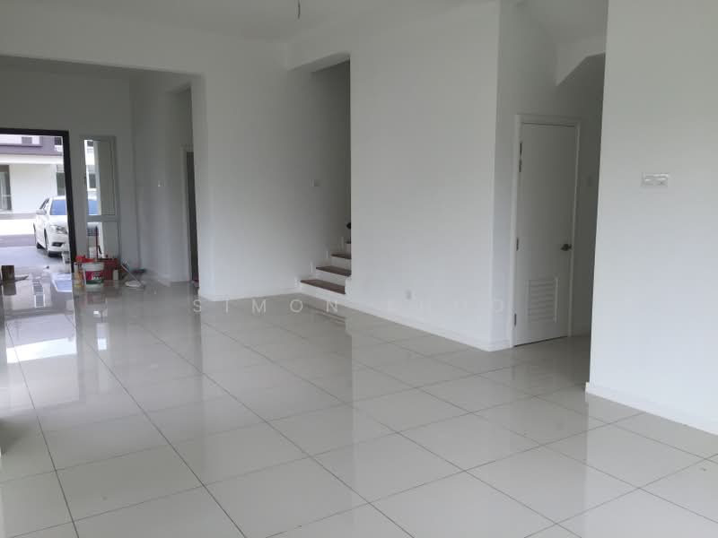 Rumah Teres untuk Dijual di Bandar Tropicana Aman (Telok Panglima Garang) - Simon Khoo - Living Room - PropertyGuru.com.my
