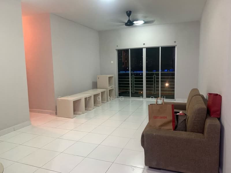Pangsapuri untuk Dijual di M'tiara - Ee Fong Toh - Living Room - PropertyGuru.com.my