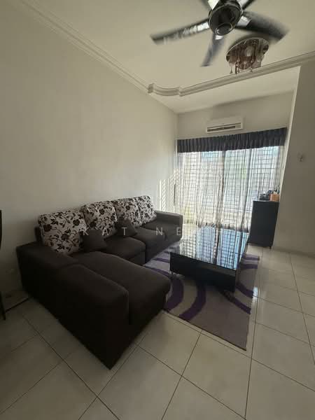 Pangsapuri untuk Dijual di Suria Residence - KAT NEOH - Living Room - PropertyGuru.com.my