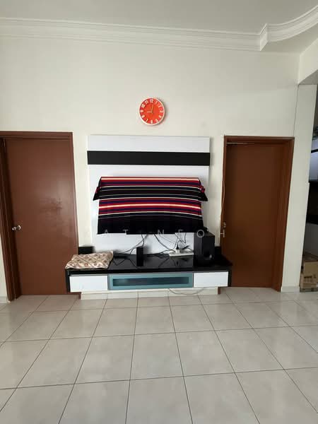 Pangsapuri untuk Dijual di Suria Residence - KAT NEOH - Living Room - PropertyGuru.com.my