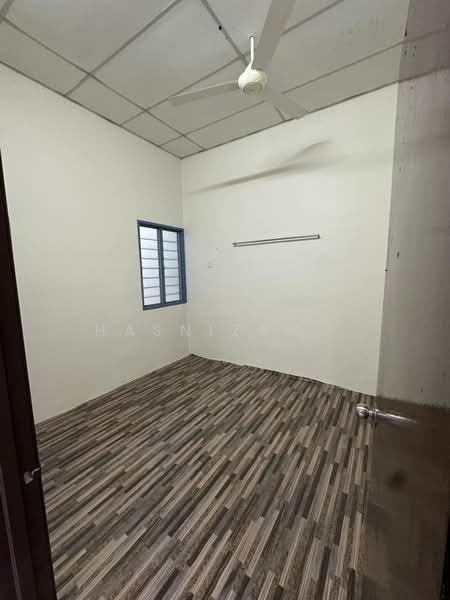 1-storey Terraced House for Sale in Taman Seri Jenaris (Tikam Batu) - Hasnizam . - PropertyGuru.com.my