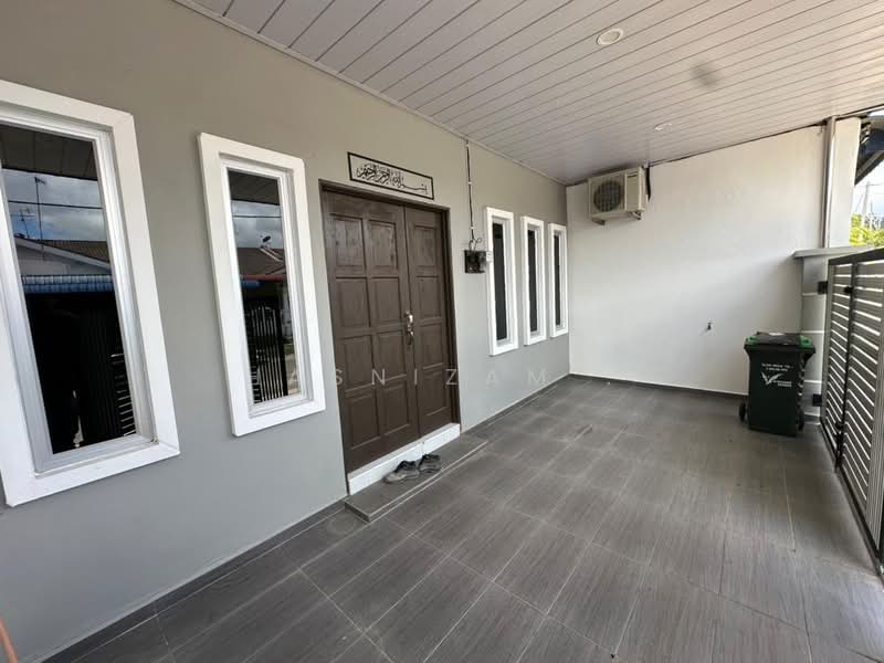 1-storey Terraced House for Sale in Taman Seri Jenaris (Tikam Batu) - Hasnizam . - PropertyGuru.com.my