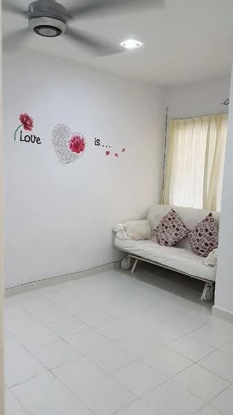 Rumah Teres 2 Tingkat untuk Disewa di Palm Walk (Bandar Sungai Long) - Janice Lau - Living Room - PropertyGuru.com.my