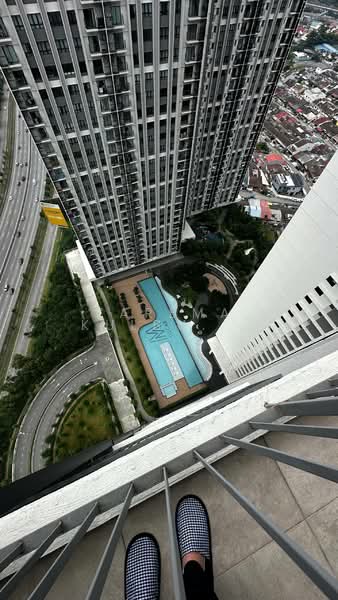 Service Residence for Sale at M Oscar - Zarema Kulbuzheva - Exterior - PropertyGuru.com.my
