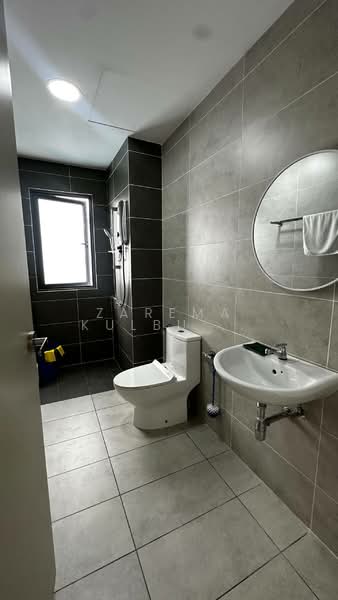 Service Residence for Sale at M Oscar - Zarema Kulbuzheva - Bathroom - PropertyGuru.com.my