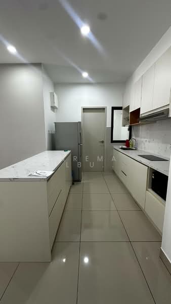 Service Residence for Sale at M Oscar - Zarema Kulbuzheva - Kitchen - PropertyGuru.com.my