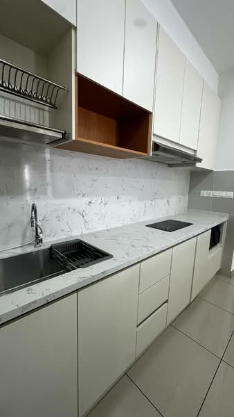 Service Residence for Sale at M Oscar - Zarema Kulbuzheva - Kitchen - PropertyGuru.com.my