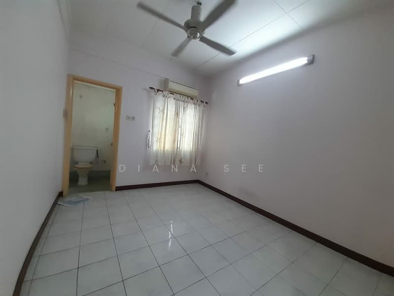 2-storey Terraced House for Sale in Bukit Rimau (Shah Alam) - Diana See - Bathroom - PropertyGuru.com.my