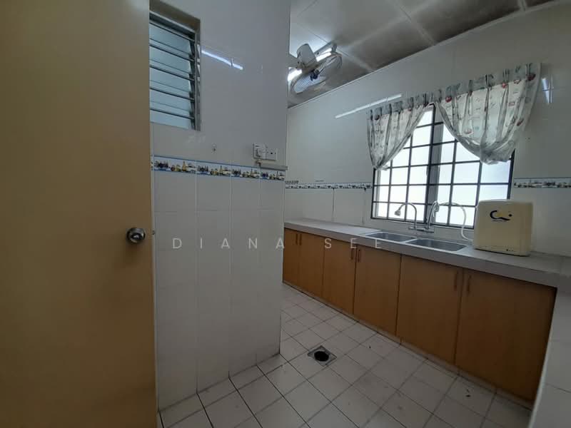 2-storey Terraced House for Sale in Bukit Rimau (Shah Alam) - Diana See - Kitchen - PropertyGuru.com.my