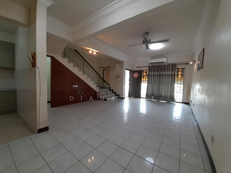 2-storey Terraced House for Sale in Bukit Rimau (Shah Alam) - Diana See - Living Room - PropertyGuru.com.my