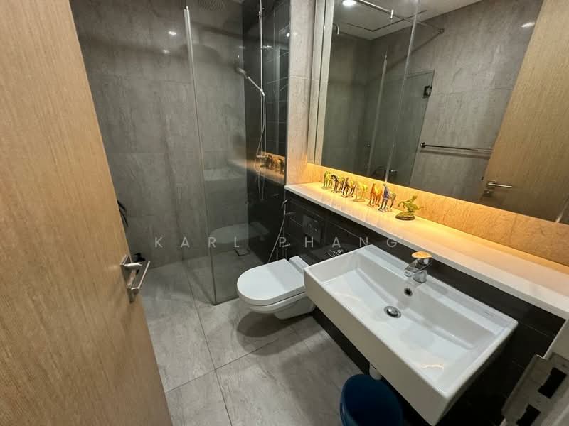 Servis Apartment untuk Dijual di Cantara Residences - Karl Phang - Bathroom - PropertyGuru.com.my