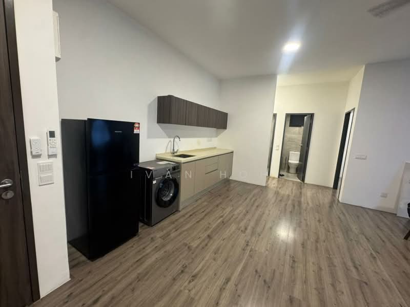 Servis Apartment untuk Disewa di Henna Residence @ The Quartz WM - Ivan Hoh - Kitchen - PropertyGuru.com.my