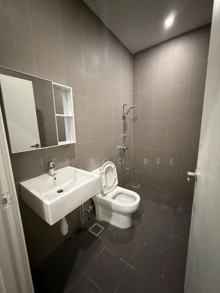 Service Residence for Rent at Verve Suites KL South - Lee Soo Bee - Bathroom - PropertyGuru.com.my