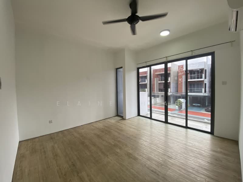 Townhouse for Sale in Petaling Jaya (Selangor) - Elaine Cheah - Living Room - PropertyGuru.com.my