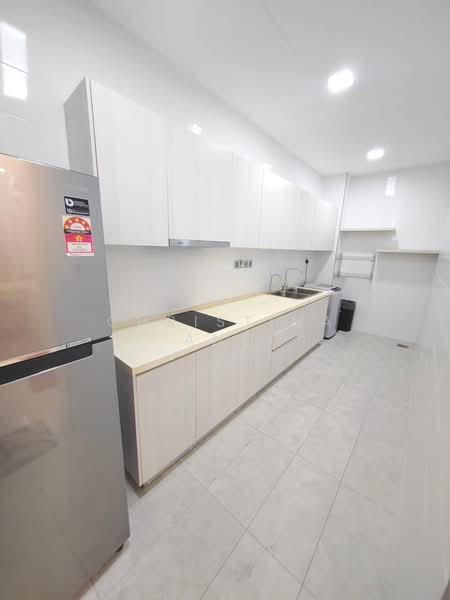 Servis Apartment untuk Dijual di Paragon Suites @ CIQ - Christina Ang - Kitchen - PropertyGuru.com.my