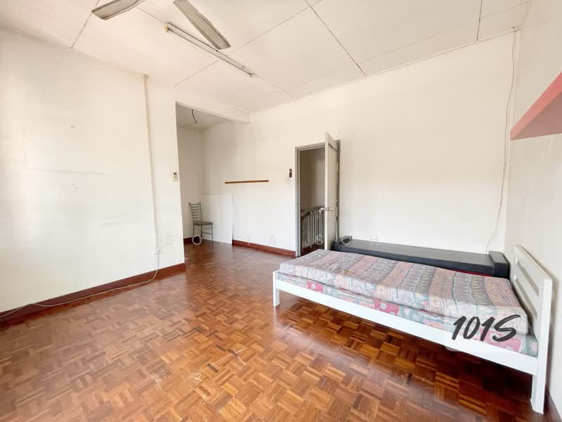 Rumah Teres untuk Dijual di Kota Kemuning (Shah Alam) - Sonia Soh - Bedroom - PropertyGuru.com.my