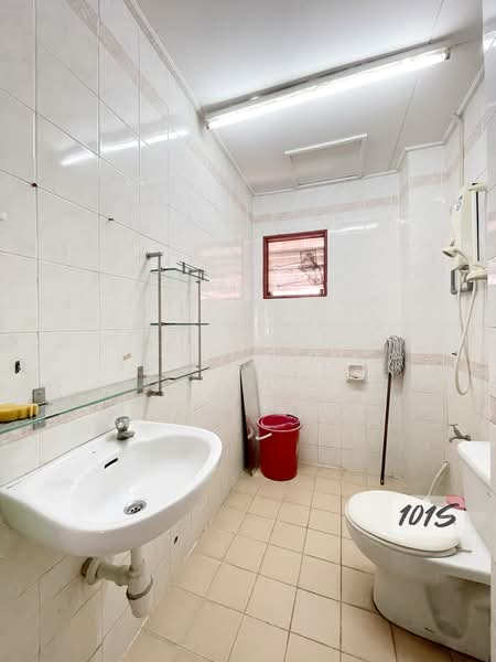 Rumah Teres untuk Dijual di Kota Kemuning (Shah Alam) - Sonia Soh - Bathroom - PropertyGuru.com.my
