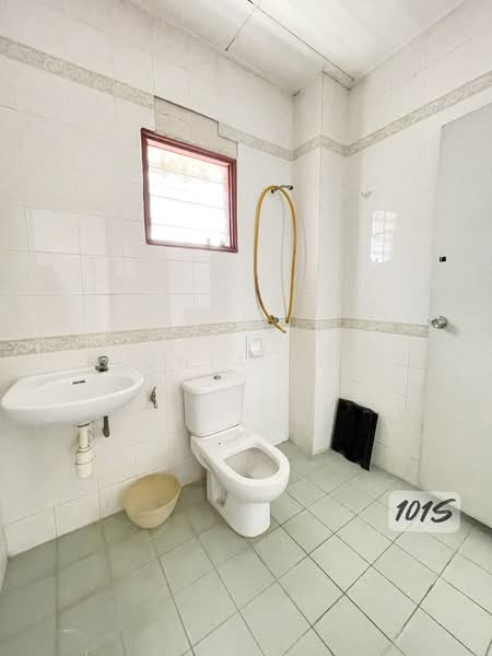 Rumah Teres untuk Dijual di Kota Kemuning (Shah Alam) - Sonia Soh - Bathroom - PropertyGuru.com.my