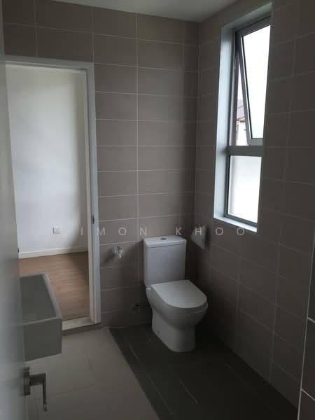 Rumah Teres untuk Dijual di Bandar Tropicana Aman (Telok Panglima Garang) - Simon Khoo - Bathroom - PropertyGuru.com.my
