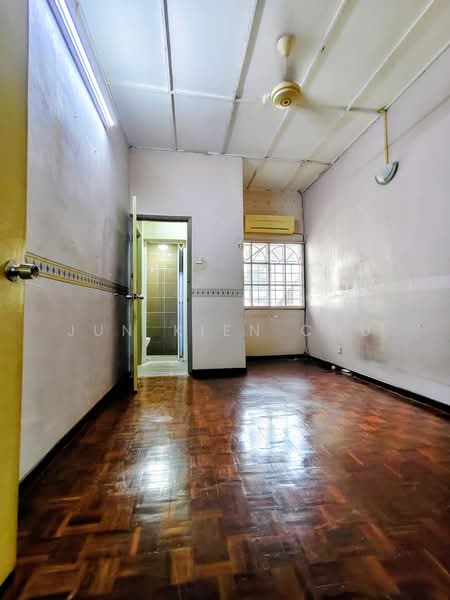 2-storey Terraced House for Sale in Taman Dagang Jaya (Ampang) - Jun Kien Chu - PropertyGuru.com.my