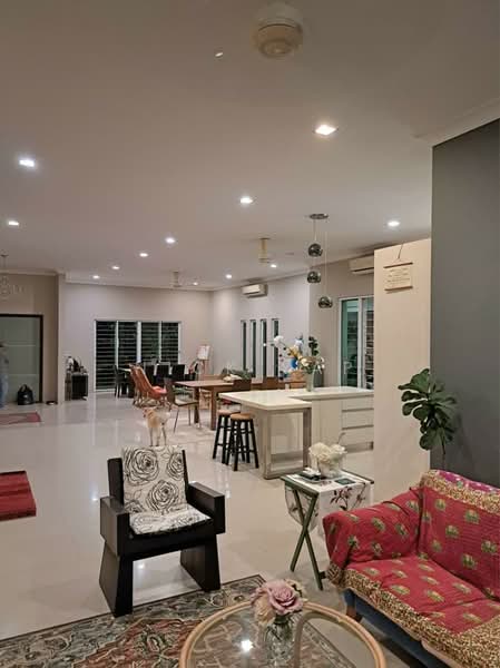 Bungalow House untuk Dijual di Bukit Suria (Cheras) - Nick Yap - Living Room - PropertyGuru.com.my