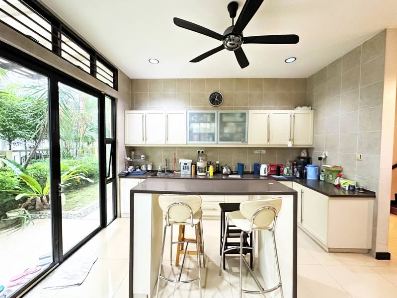 Semi-Detached House for Sale in PJU 3, Villa Green (Tropicana) - Vincent Liaw - Kitchen - PropertyGuru.com.my