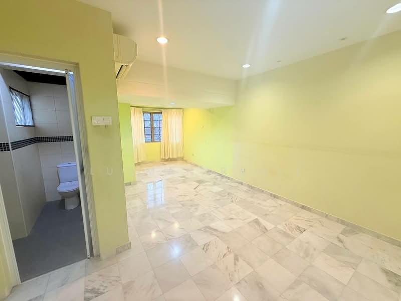 Rumah Teres 2 Tingkat untuk Dijual di Taman Wangsa Melawati (Setapak) - Luqman Ramli - Bathroom - PropertyGuru.com.my