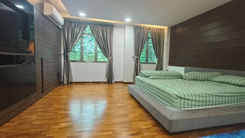 Rumah Teres 2.5 Tingkat untuk Dijual di Taman Sutera Utama (Skudai) - Tok CJ - Bedroom - PropertyGuru.com.my